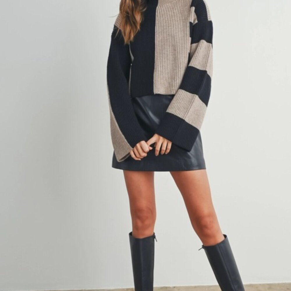 Harlee Color Block Mock Turtleneck Sweater | Women's Fall and Winter Style - Picture 7 of 8